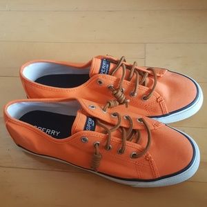 BNWOT SPERRY Top Sides orange sneakers 7.5